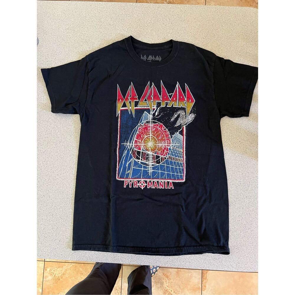 Def Leppard Pyromania Vintage Style Black Tour Official T Shirt M 80s Rock